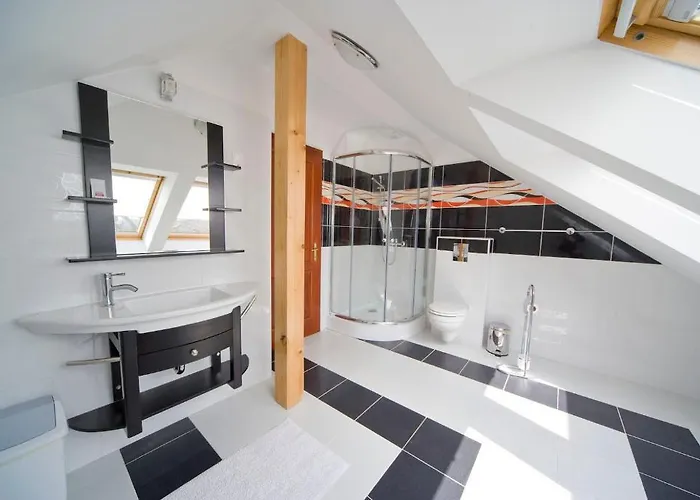 לינה וארוחת בוקר Kek Oeboel Panzio